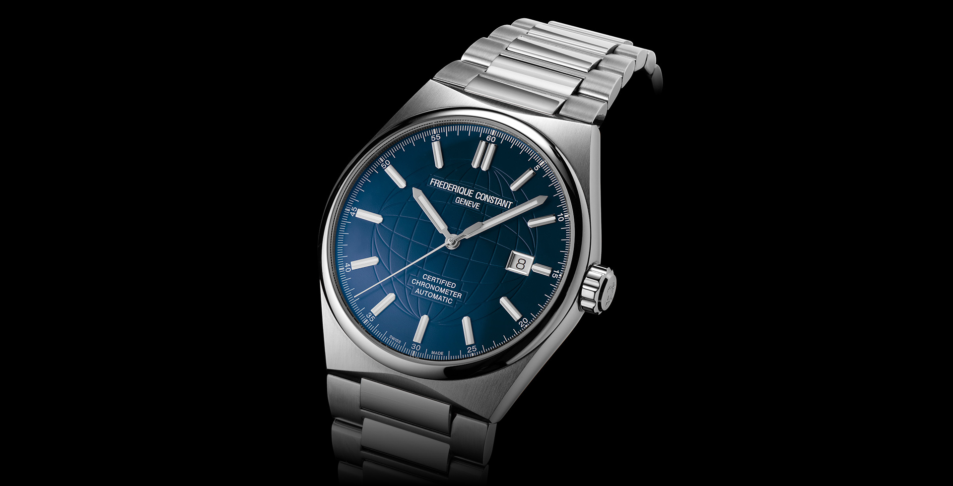 Highlife Automatic COSC watch for man. Automatic movement, blue dial, stainless-steel case, date window and stainless-steel integrated and interchangeable bracelet 