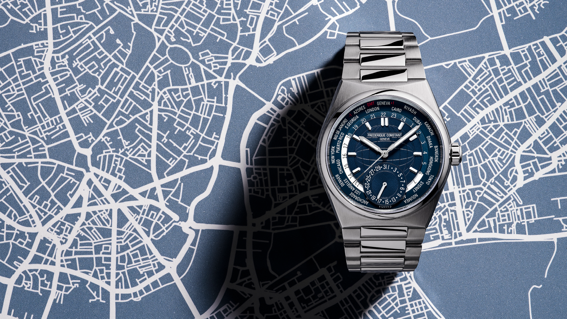 Highlife Worldtimer Manufacture watch for man. Automatic movement, blue dial, stainless-steel case, date counter, worldtimer and stainless-steel integrated and interchangeable bracelet