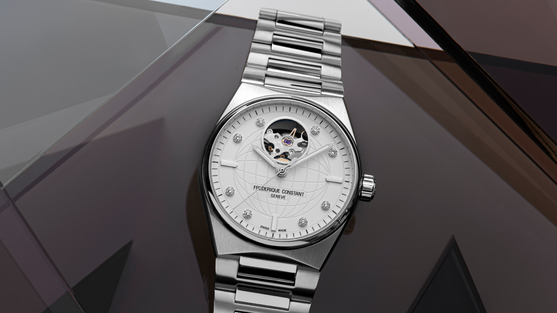 Highlife Ladies Automatic watch for woman. Automatic movement, white dial with 8 diamonds, stainless-steel case, heart beat opening and stainless-steel integrated and interchangeable bracelet