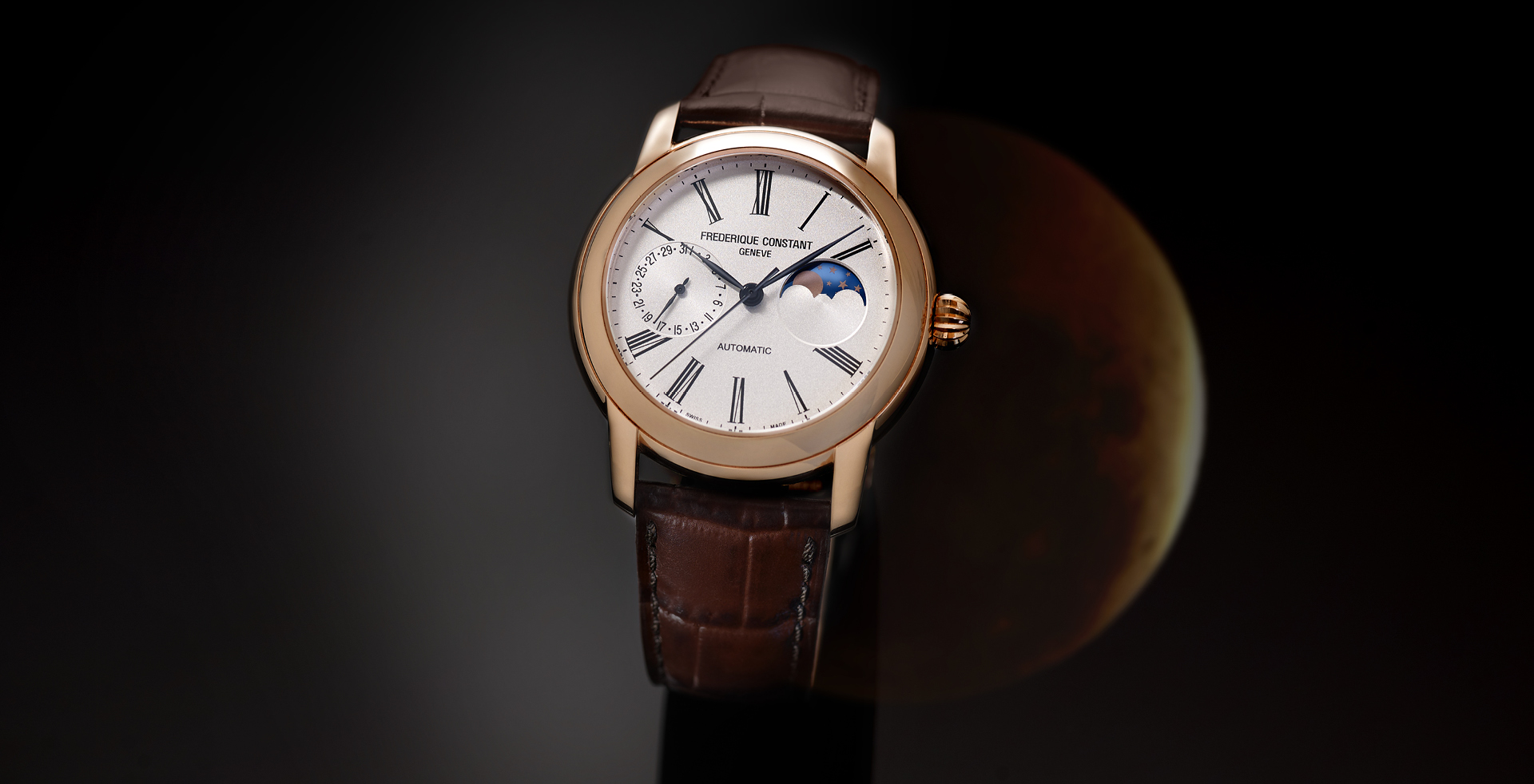Classic Moonphase Manufacture watch for man. Automatic movement, white dial, rose-gold plated case, date counter, moonphase and brown leather strap 