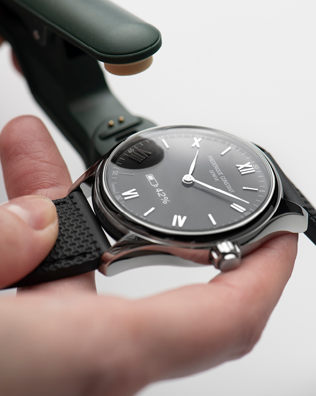 Frederick constantine store smart watch