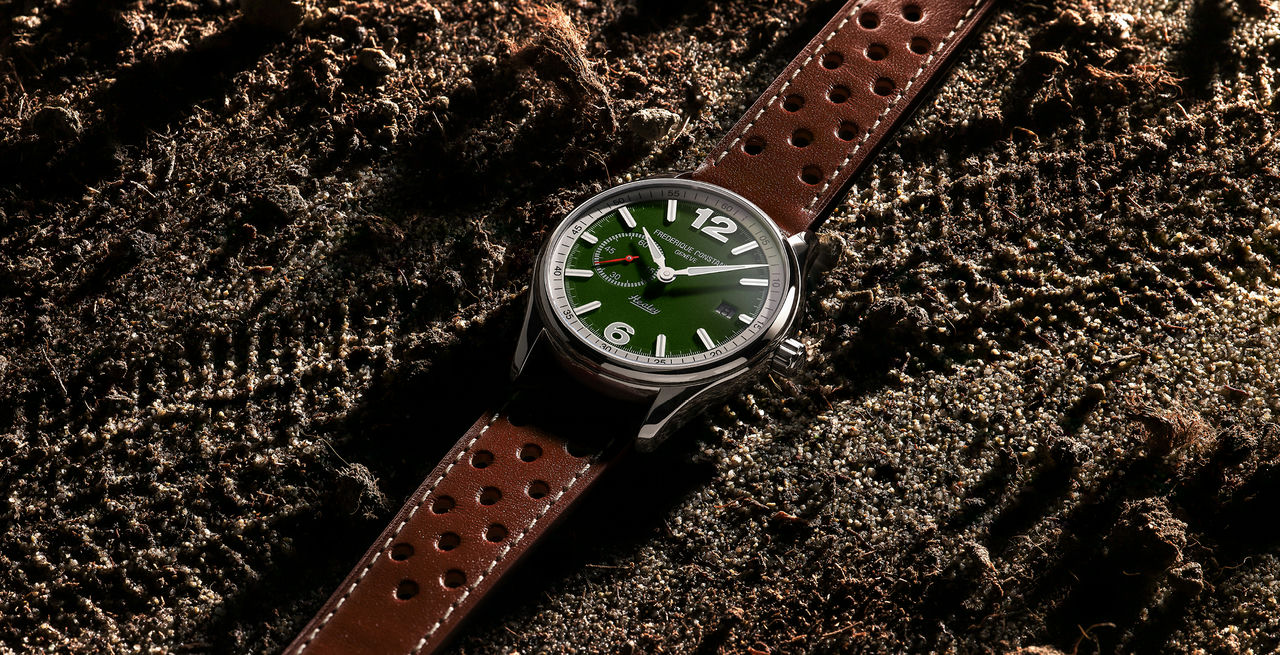 Vintage Rally Healey Automatic Small Seconds watch for man.   Automatic movement, green dial, stainless-steel case, date window, seconds counter and brown leather strap 