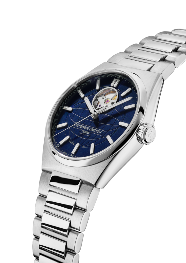 Highlife Automatic Heart Beat watch for man. Automatic movement, blue dial, stainless-steel case, heart beat opening and stainless-steel integrated and interchangeable bracelet