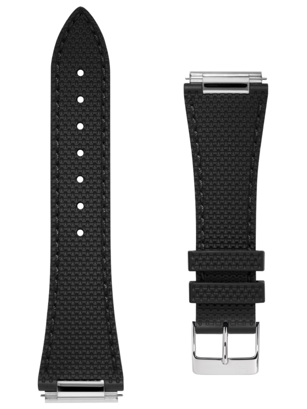 Black rubber strap. Easy changing system strap. Stainless-steel tongue buckle. Width: 14x12mm. Interhorn: 14mm. Length 115x75mm